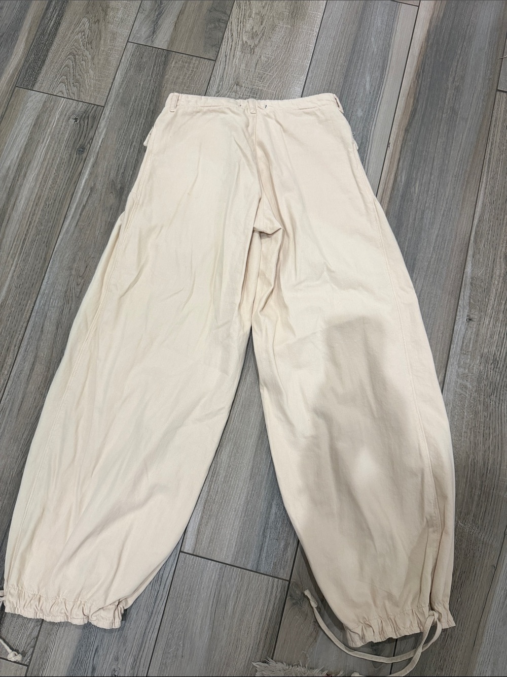 We The Free Lotus Cream Balloon Cargo Joggers - Picture 8 of 8
